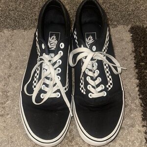 Vans Men's Black and White Checkered Sneakers